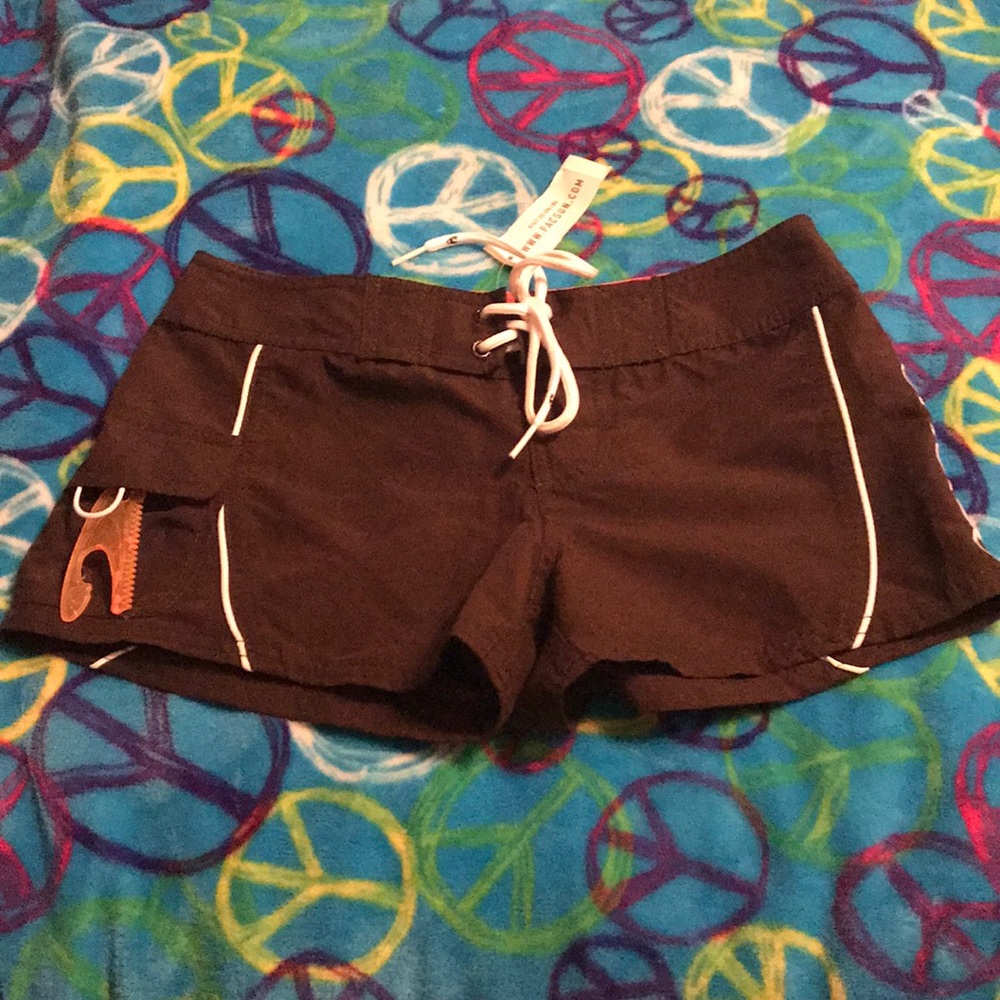 PacSun/O’Neill size 00 board shorts
